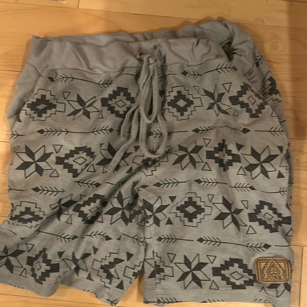Comfortable shorts, pockets , unworn